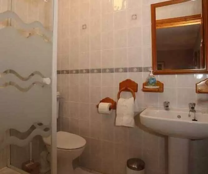 Aamiaismajoitus (B&B) Avondale Farmhouse