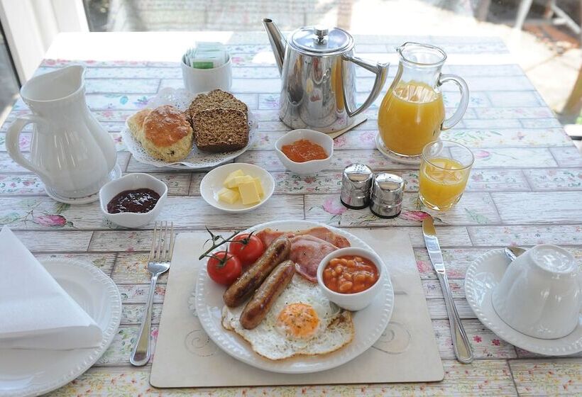 민박 Avondale Farmhouse