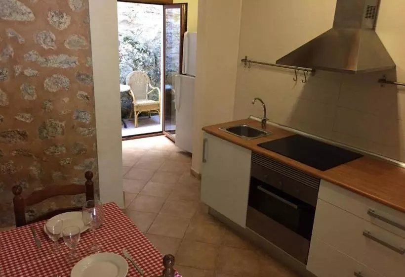 Hotelli Ca Na Francina