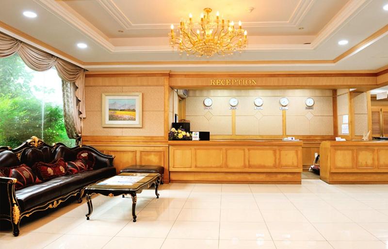 Отель Chambord Tourist