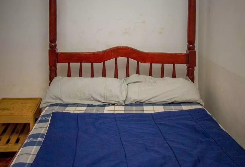 Hotelli Ewaka Guesthouse And Backpackers   Hostel