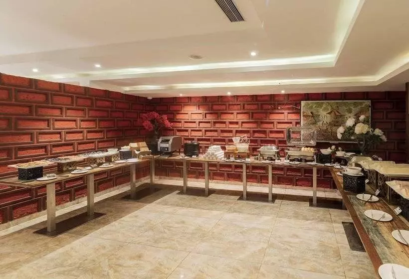 Hotelli Saya Grand Club & Spa Resort