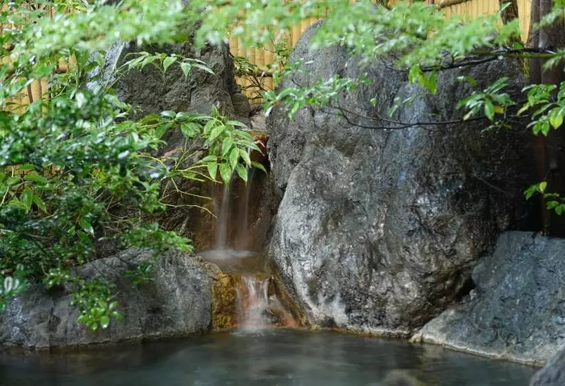 Hotelli Yufuin Onsen Ryokan Mebaeso