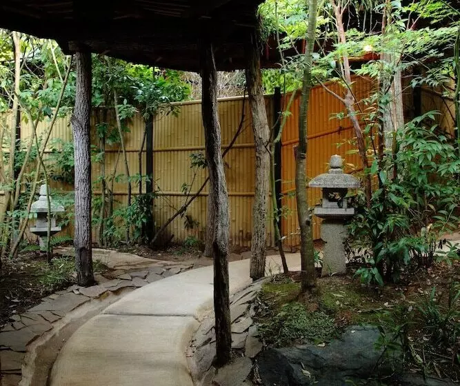 Hotelli Yufuin Onsen Ryokan Mebaeso