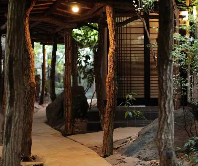 Hotelli Yufuin Onsen Ryokan Mebaeso