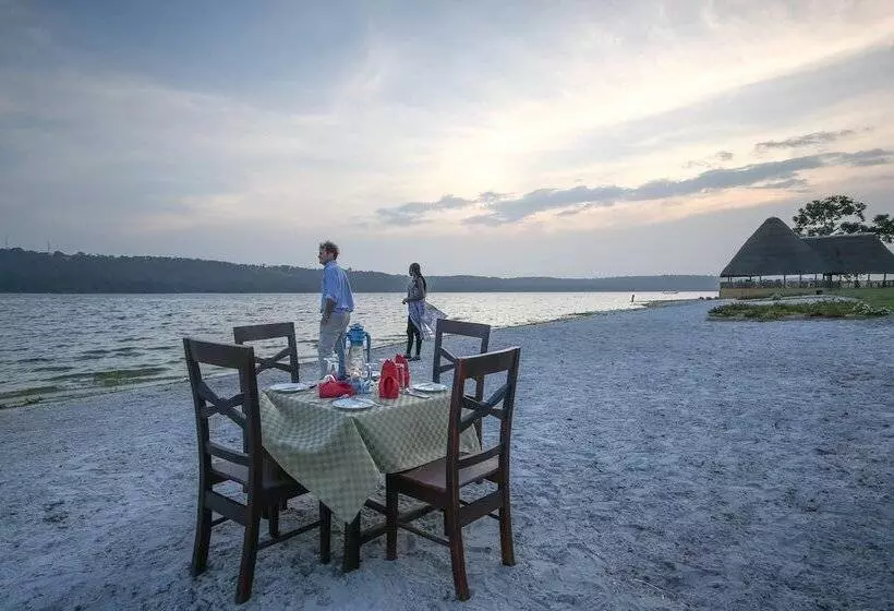 Victoria Forest Resort