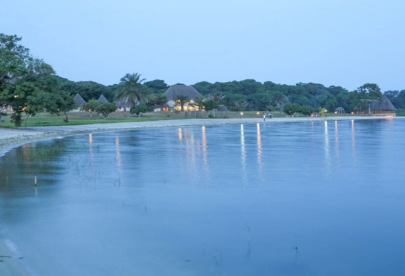 Victoria Forest Resort