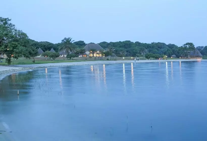 Victoria Forest Resort