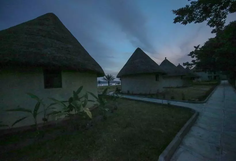 Victoria Forest Resort