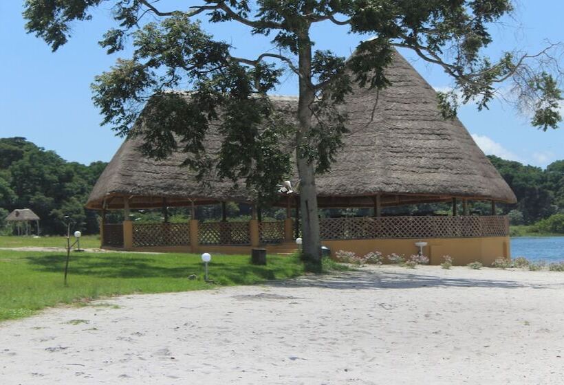 Victoria Forest Resort