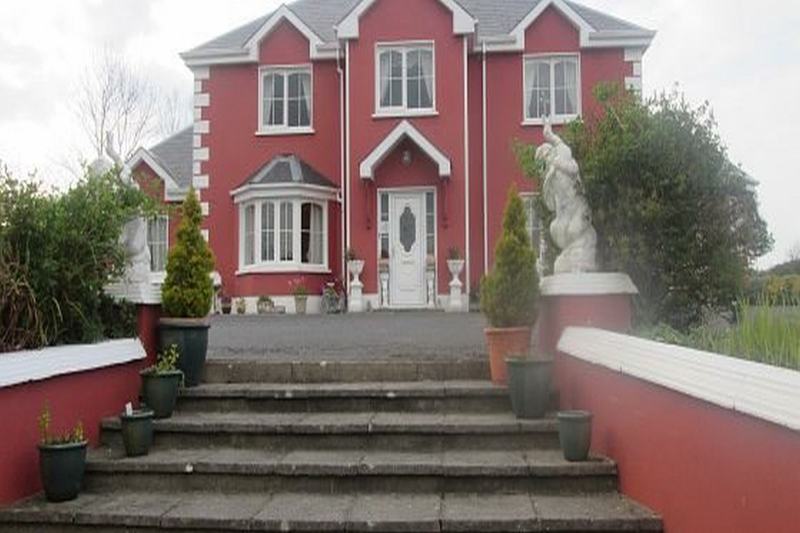 צימר Corofin Country House