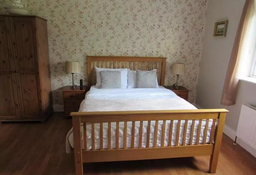 Aamiaismajoitus (B&B) Dungimmon House