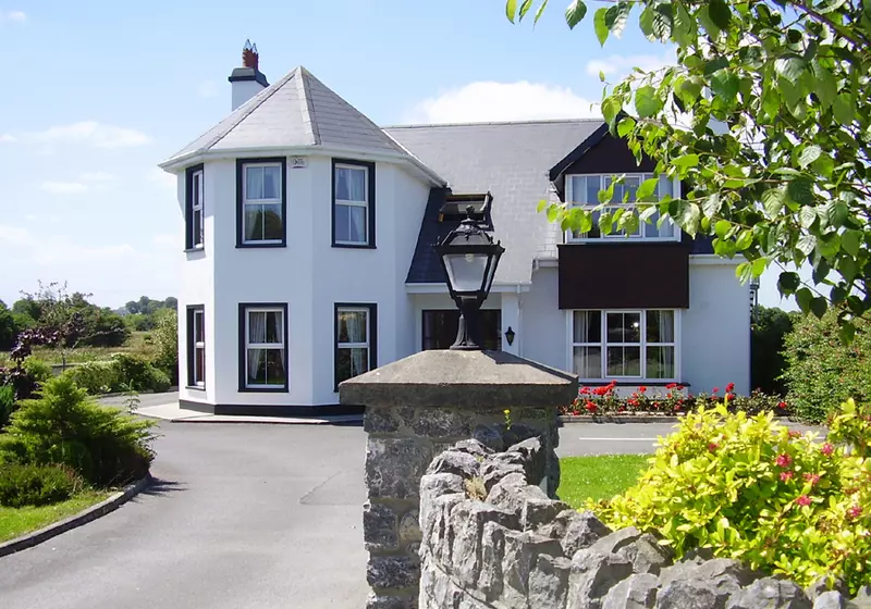 ベッドアンドブレックファースト Tailors Lodge