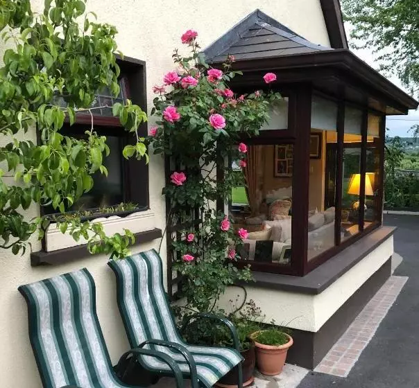 Dunaree Bed And Breakfast