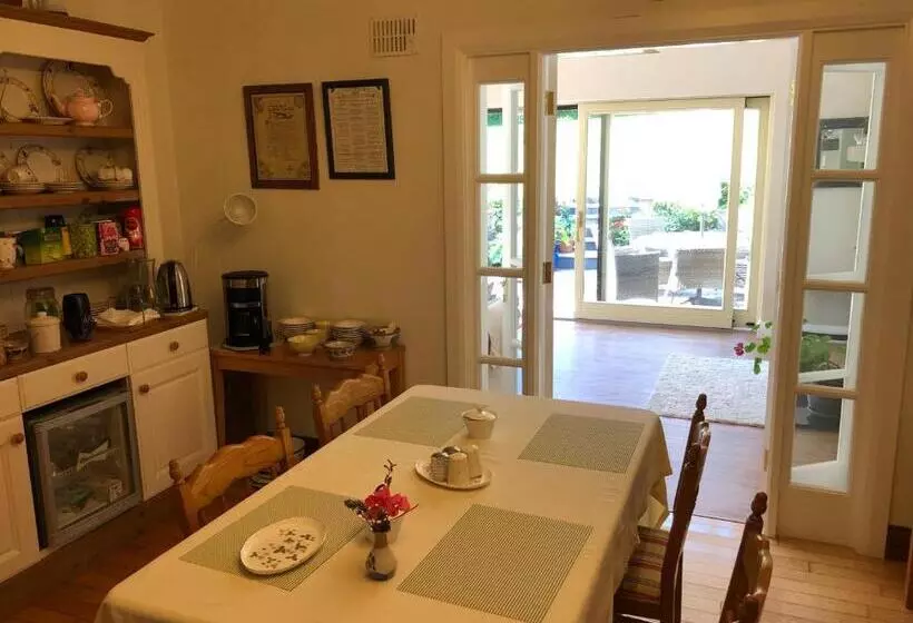 Dunaree Bed And Breakfast