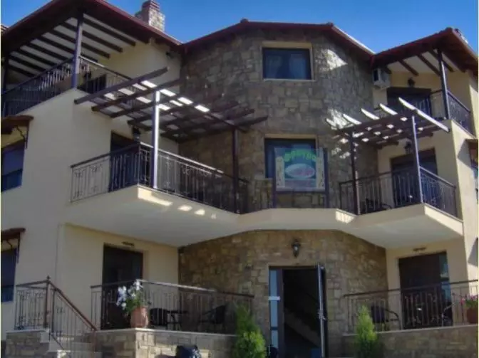 Guesthouse To Fragma