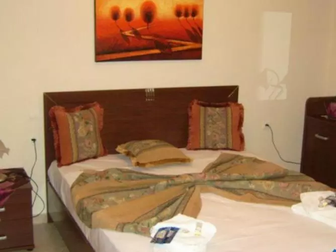 Guesthouse To Fragma