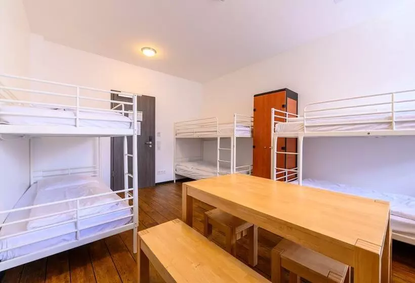 簡易ホテル Art Rock Downtown