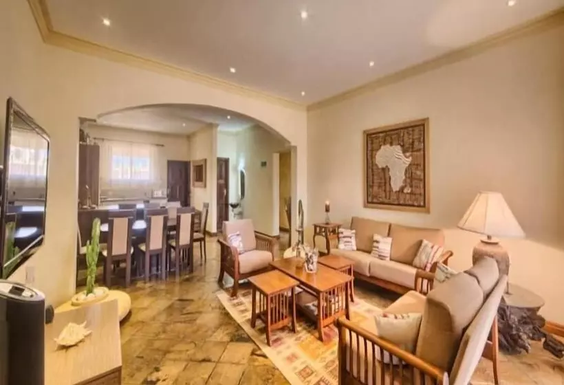 هتل Amani Luxury Apartments Diani Beach