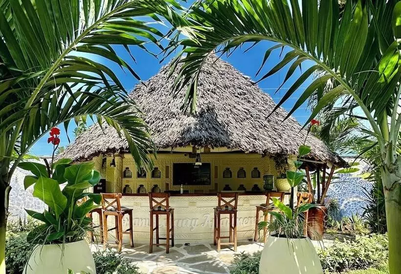 هتل Amani Luxury Apartments Diani Beach