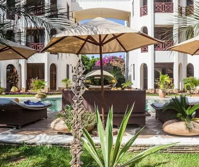 هتل Amani Luxury Apartments Diani Beach