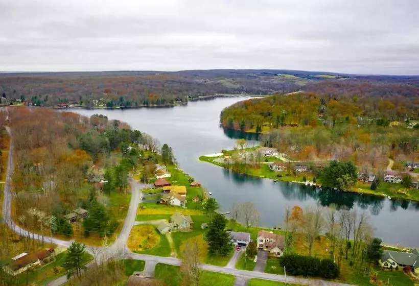 Hotelli Crown Resorts At Silverwoods