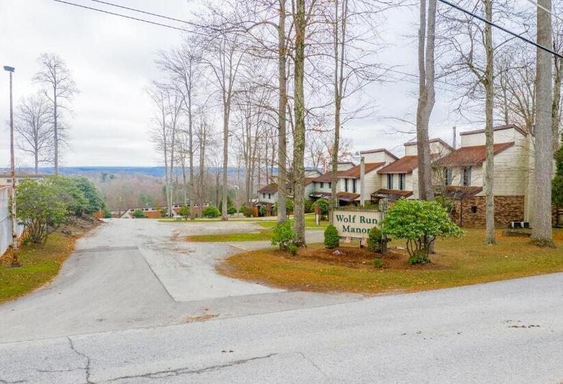 هتل Crown Resorts At Silverwoods