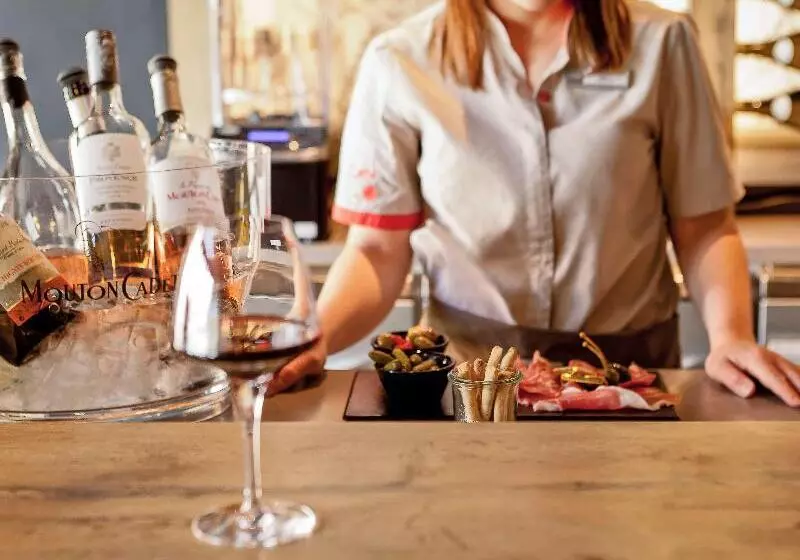 ホテル Ibis Lyon Carre De Soie