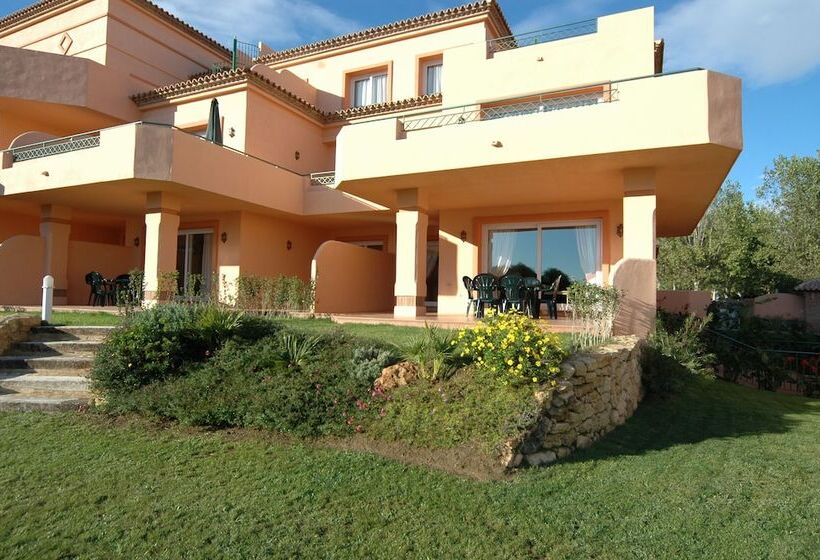 בית מלון כפרי Marbella Beach Resort At Club Playa Real