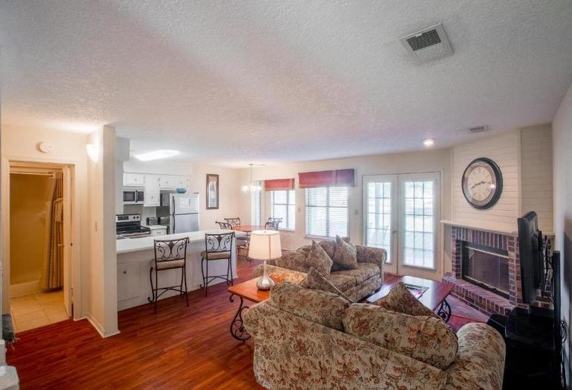 호텔 Crown Resorts At Hickory Hills