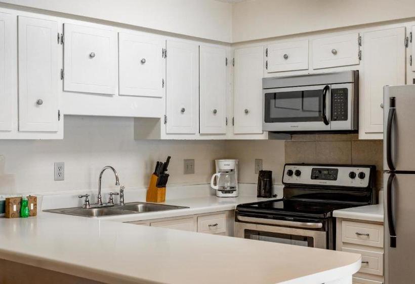 호텔 Crown Resorts At Hickory Hills