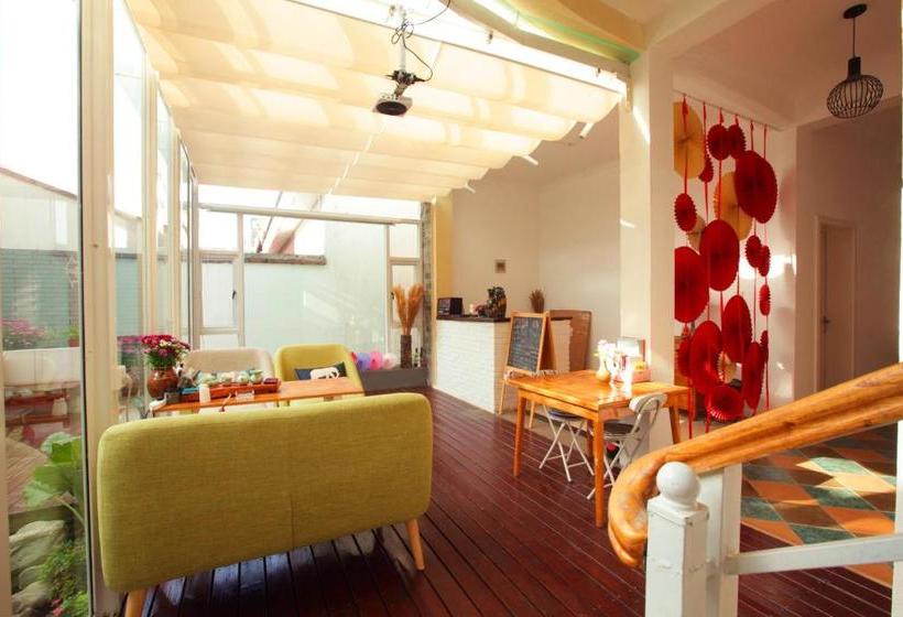 בית מלון כפרי Always Sunshine Inn