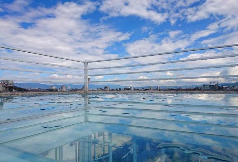 בית מלון כפרי Always Sunshine Inn