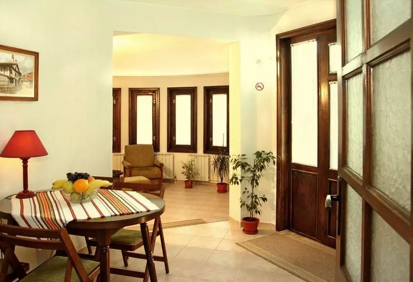هتل Art House