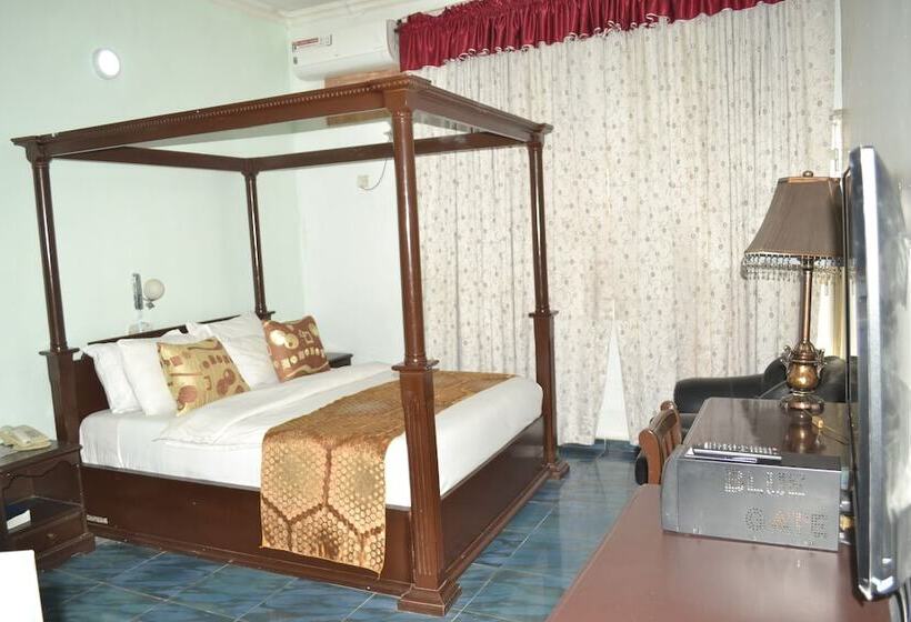 Chida Hotel International