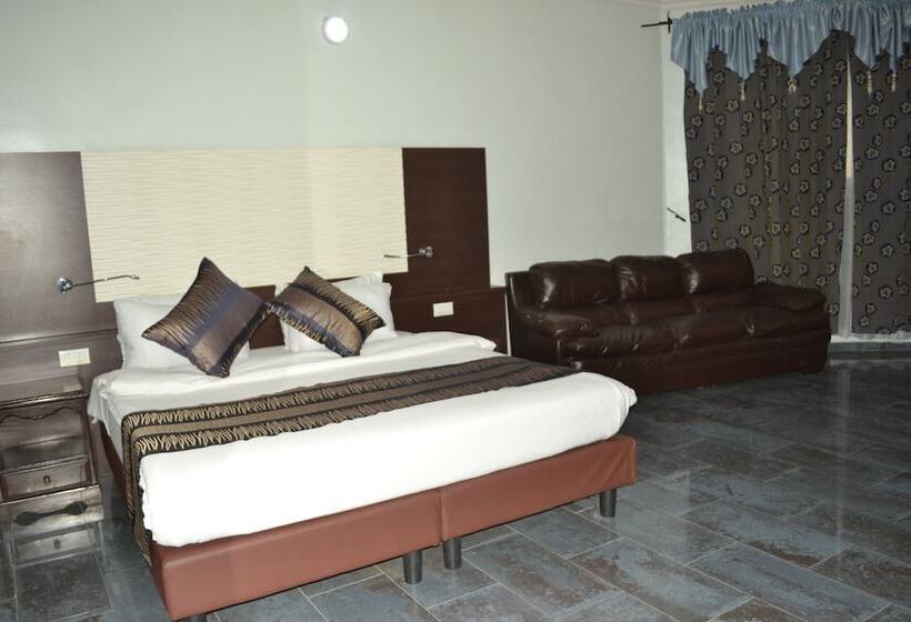 Chida Hotel International