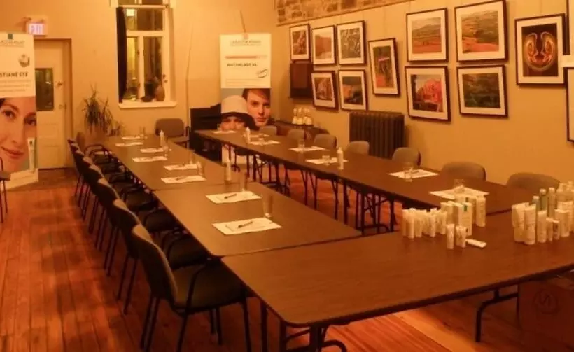 ホテル Frontenac Club Inn