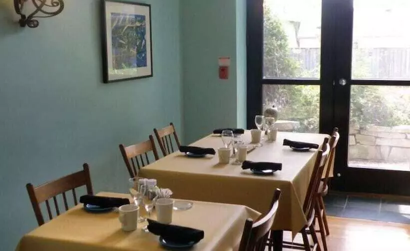 ホテル Frontenac Club Inn