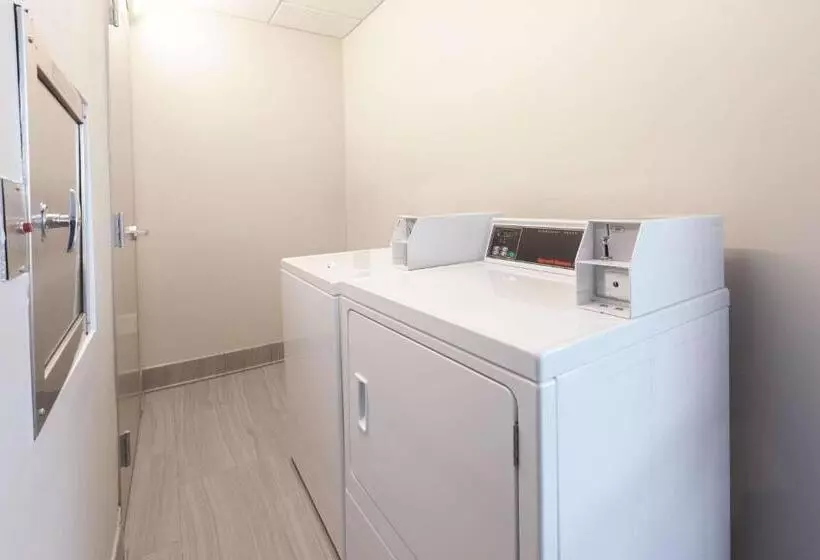 Hotelli La Quinta By Wyndham Terre Haute