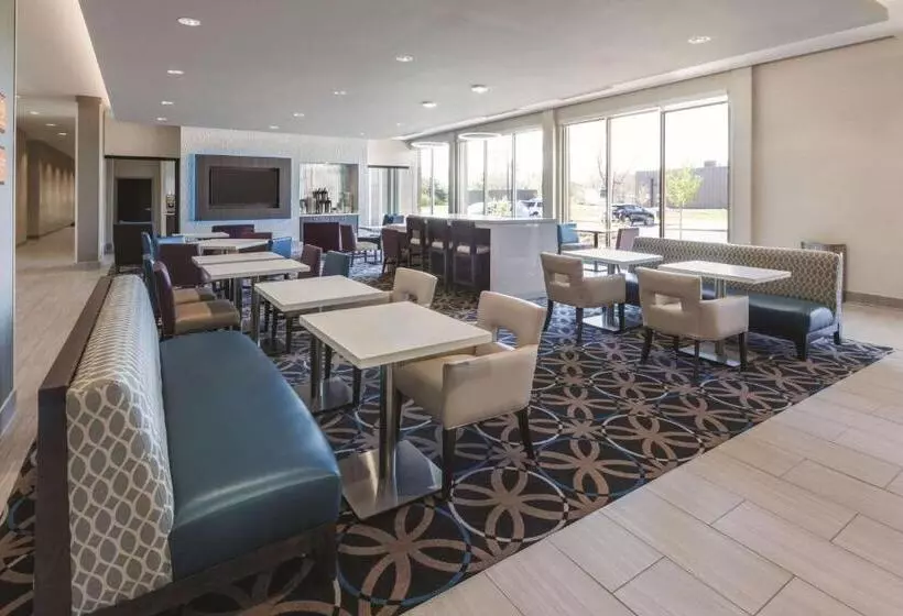 Hotelli La Quinta By Wyndham Terre Haute
