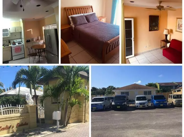 هتل Leslie's Estates
