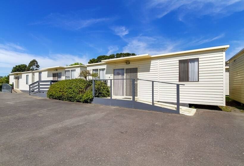 בית מלון כפרי Lifestyle Villages Traralgon