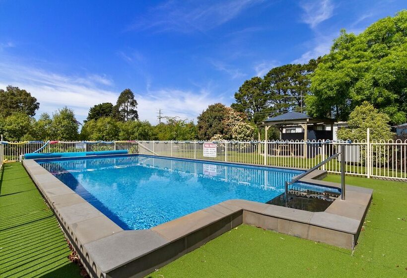 בית מלון כפרי Lifestyle Villages Traralgon