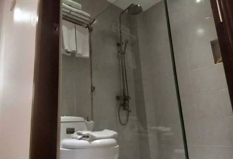 Log Cabin Hotel   Safari Lodge Baguio