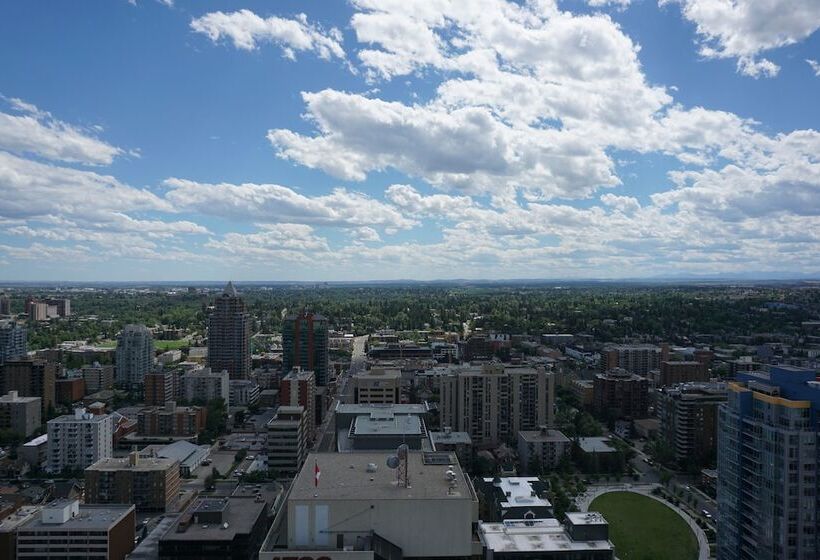 هتل Luxury Mark On 10th