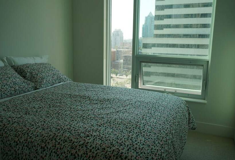 هتل Luxury Mark On 10th