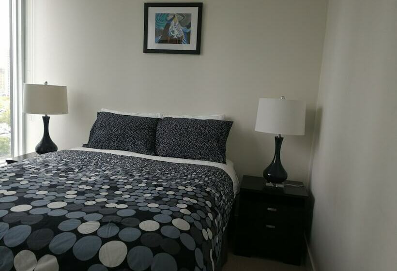 هتل Luxury Mark On 10th