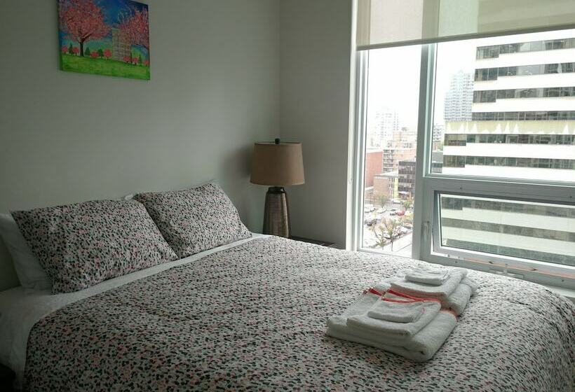 هتل Luxury Mark On 10th