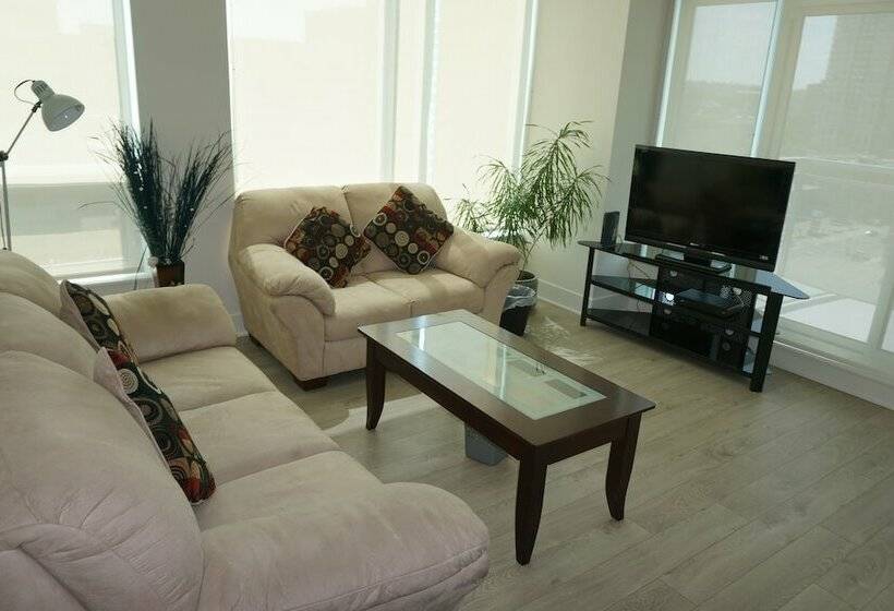 هتل Luxury Mark On 10th