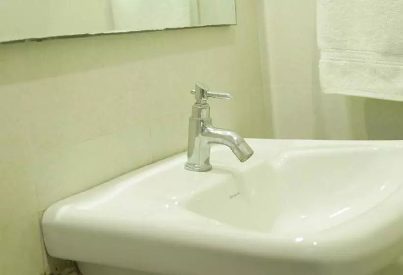 ホテル Simap Residency